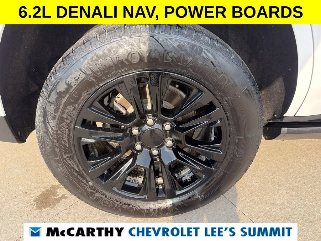 Used 2022 GMC Yukon Denali AWD/4WD image 13