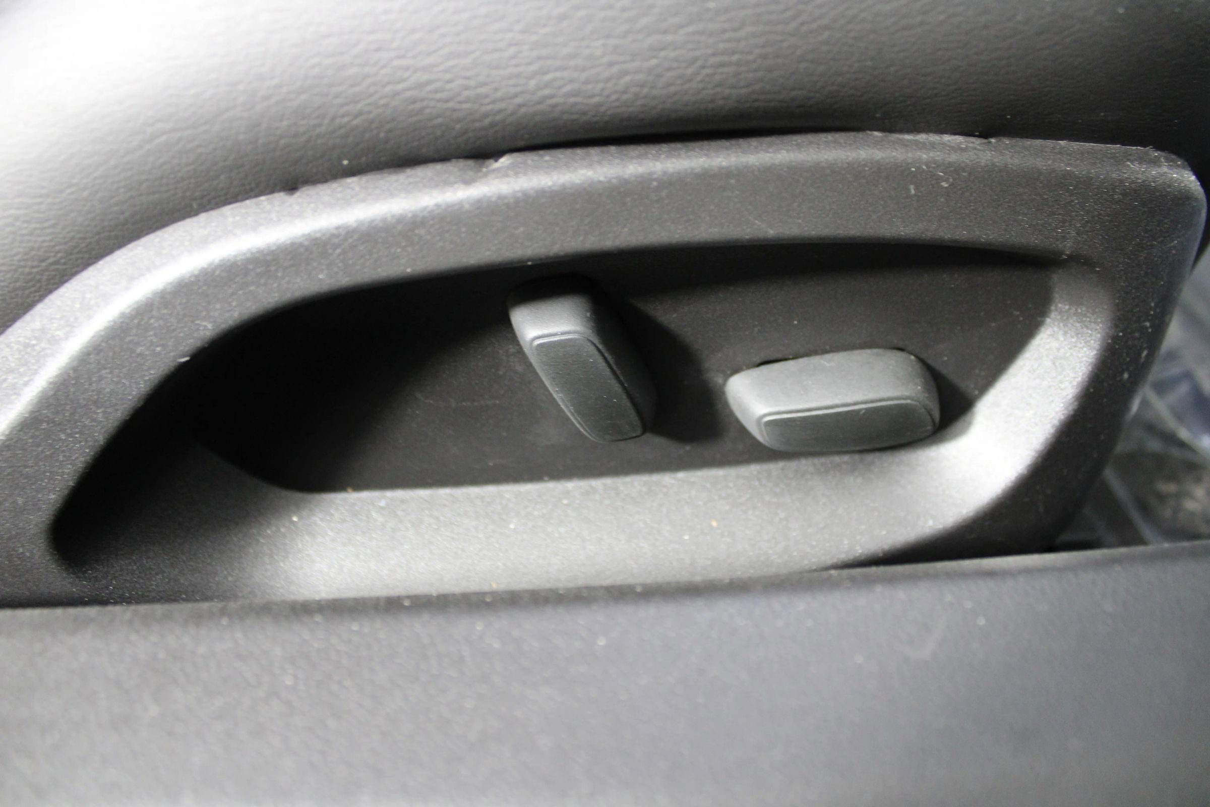 Used 2017 Chevrolet Corvette Stingray Coupe w/ Carbon Flash Badge Package image 32