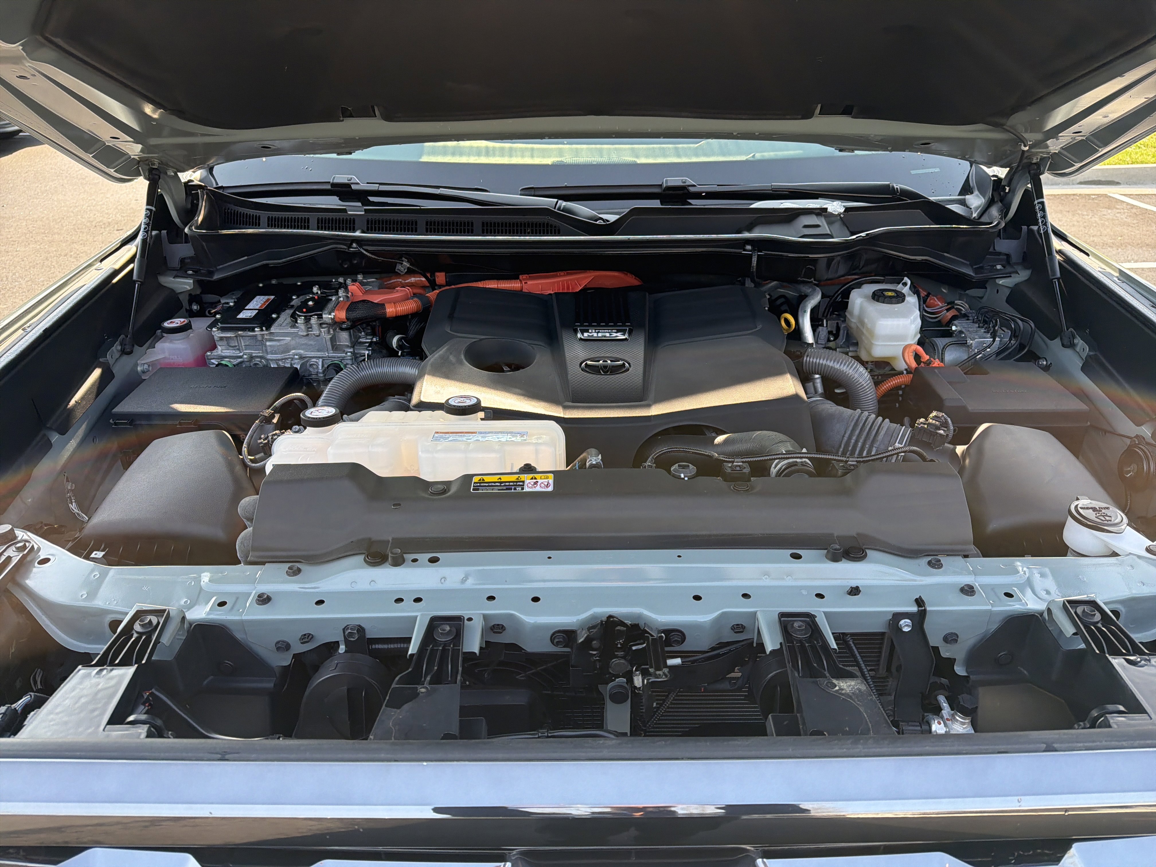 Used 2024 Toyota Tundra Platinum image 33