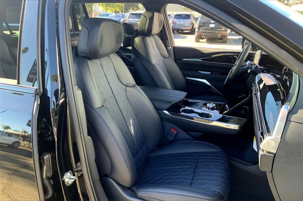 New 2026 Cadillac Escalade IQL Sport 1 w/ LPO, Premium Carpet Package image 35