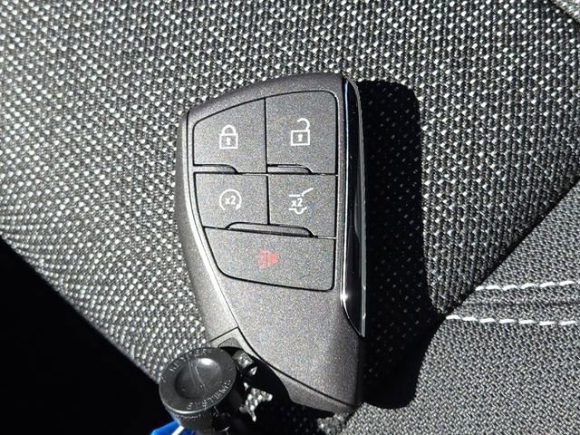 New 2026 Chevrolet Traverse LT w/ Driver Confidence Package FWD image 38