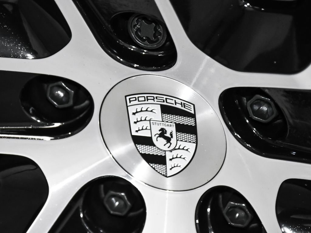 Used 2025 Porsche Macan 4 Electric AWD/4WD image 91