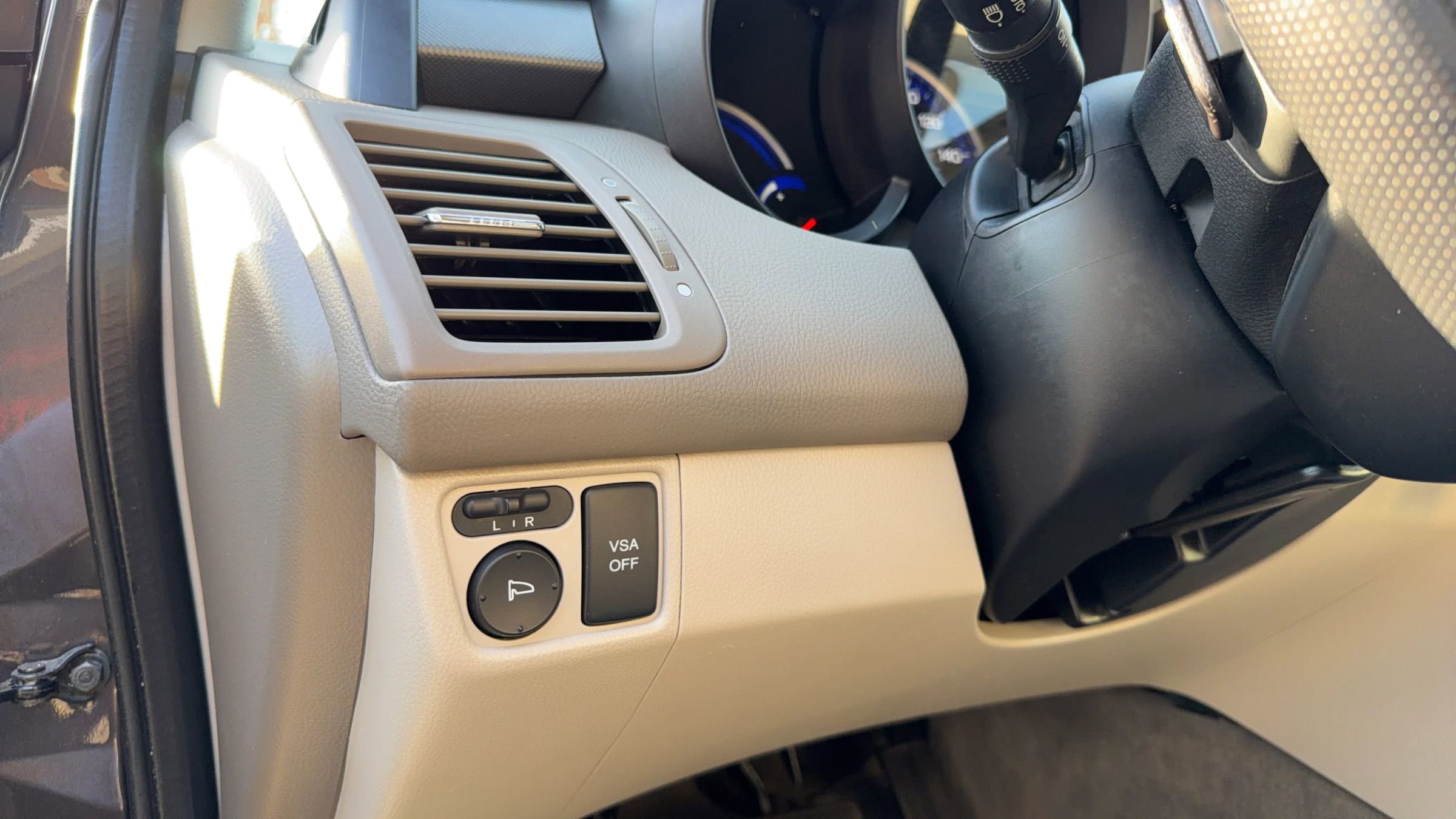 Used 2011 Acura RDX SH-AWD image 31