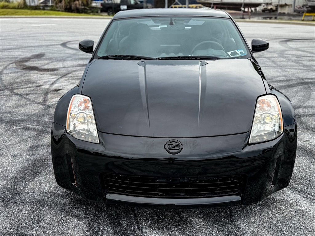 Used 2004 Nissan 350Z Enthusiast w/ Cargo Convenience Pkg image 16