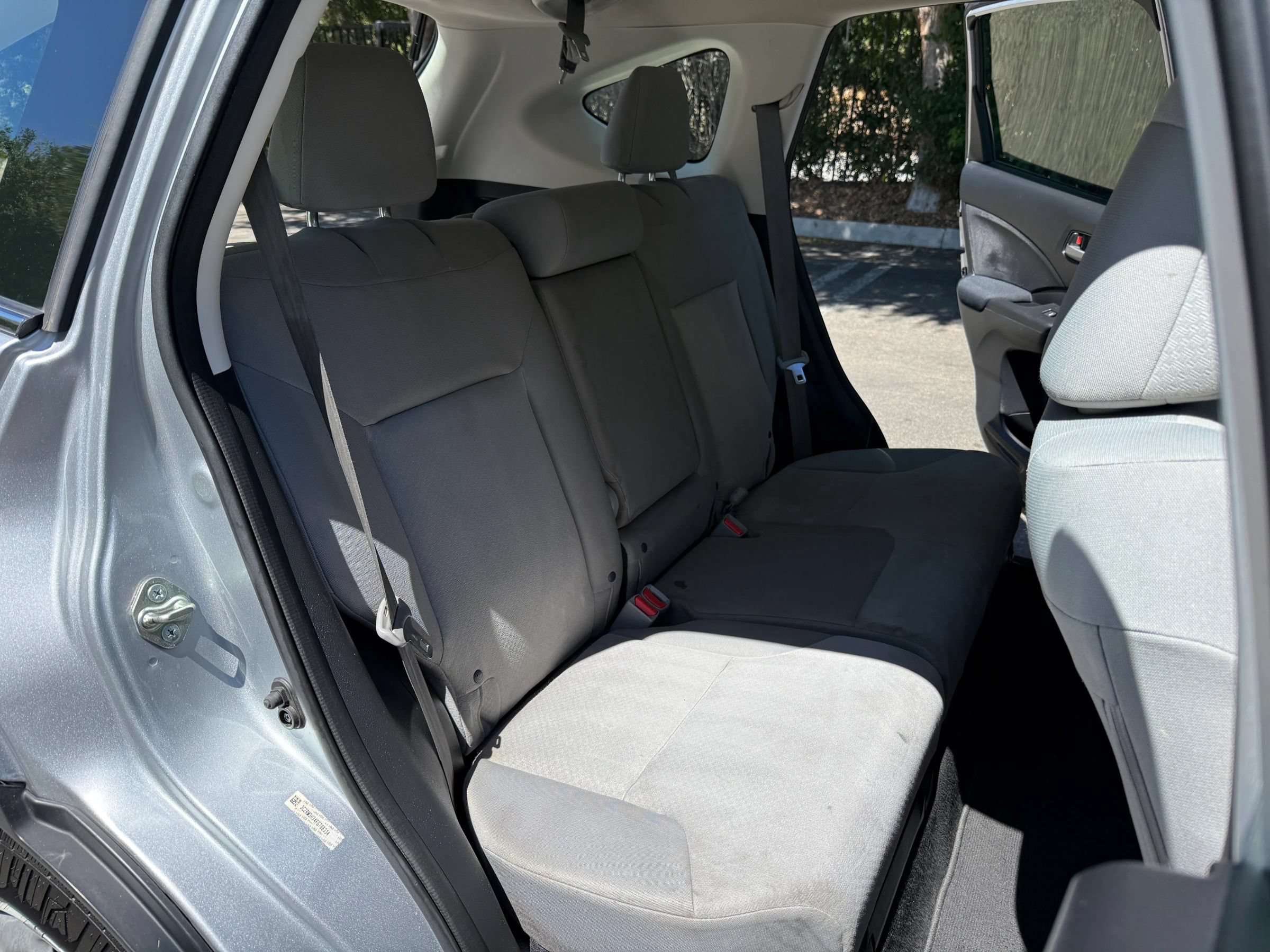 Used 2015 Honda CR-V LX image 17