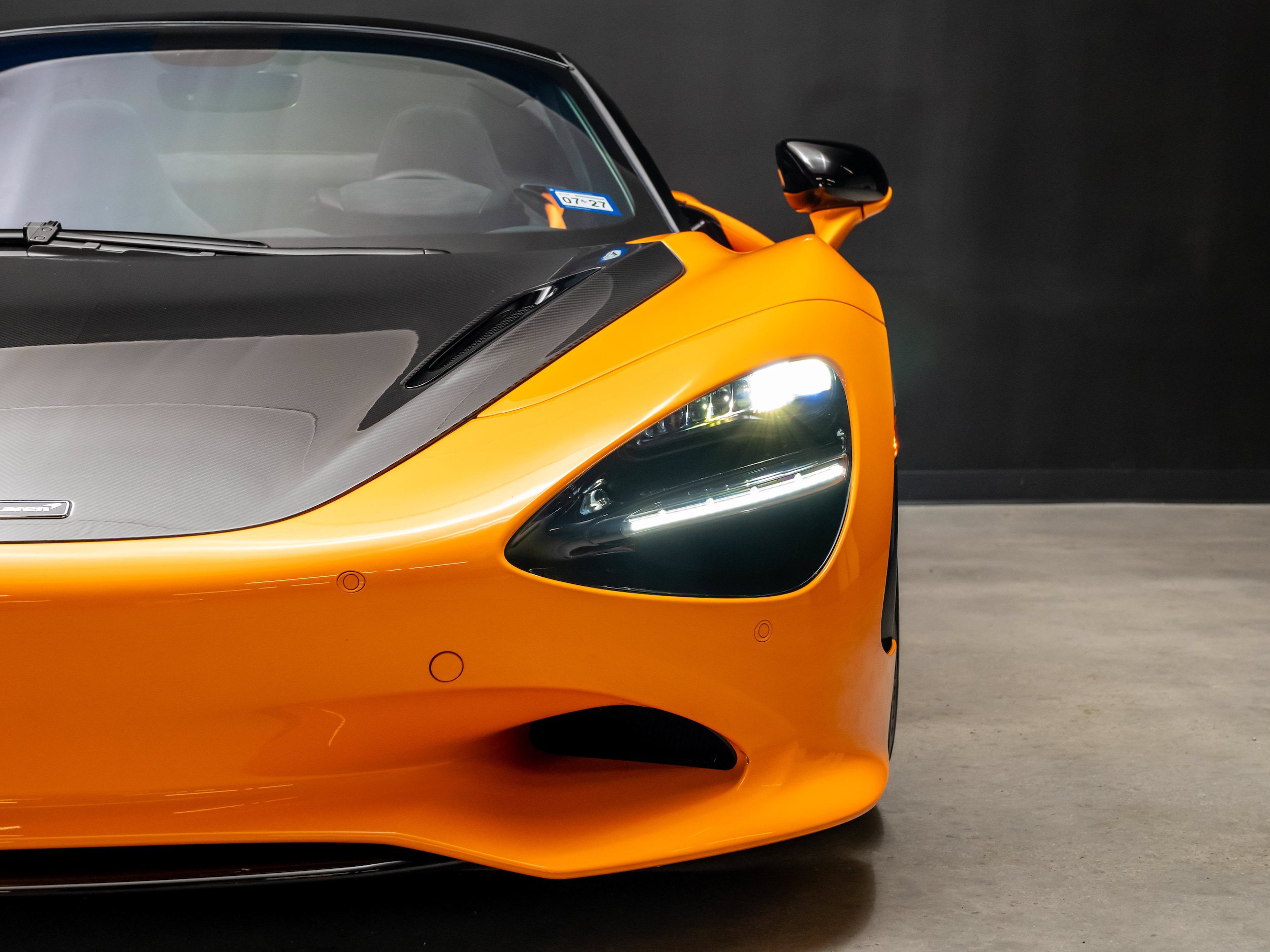 Used 2025 McLaren 750S Spider RWD image 11