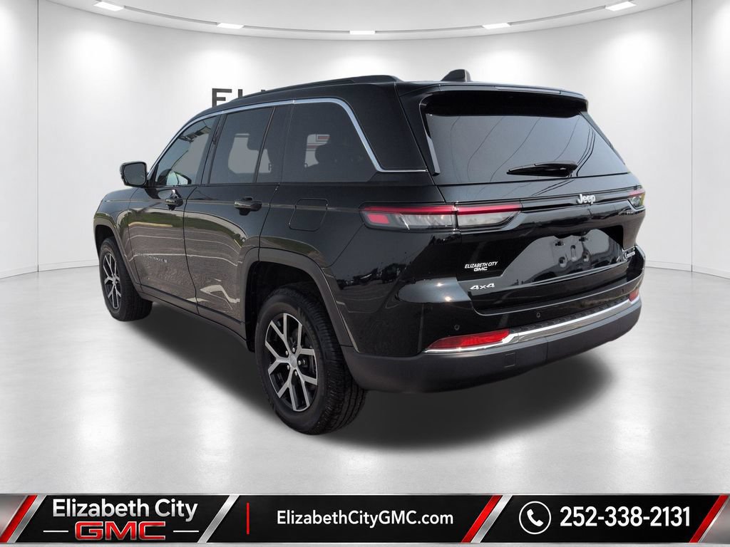 Used 2024 Jeep Grand Cherokee Limited w/ Trailer Tow Package AWD/4WD image 9