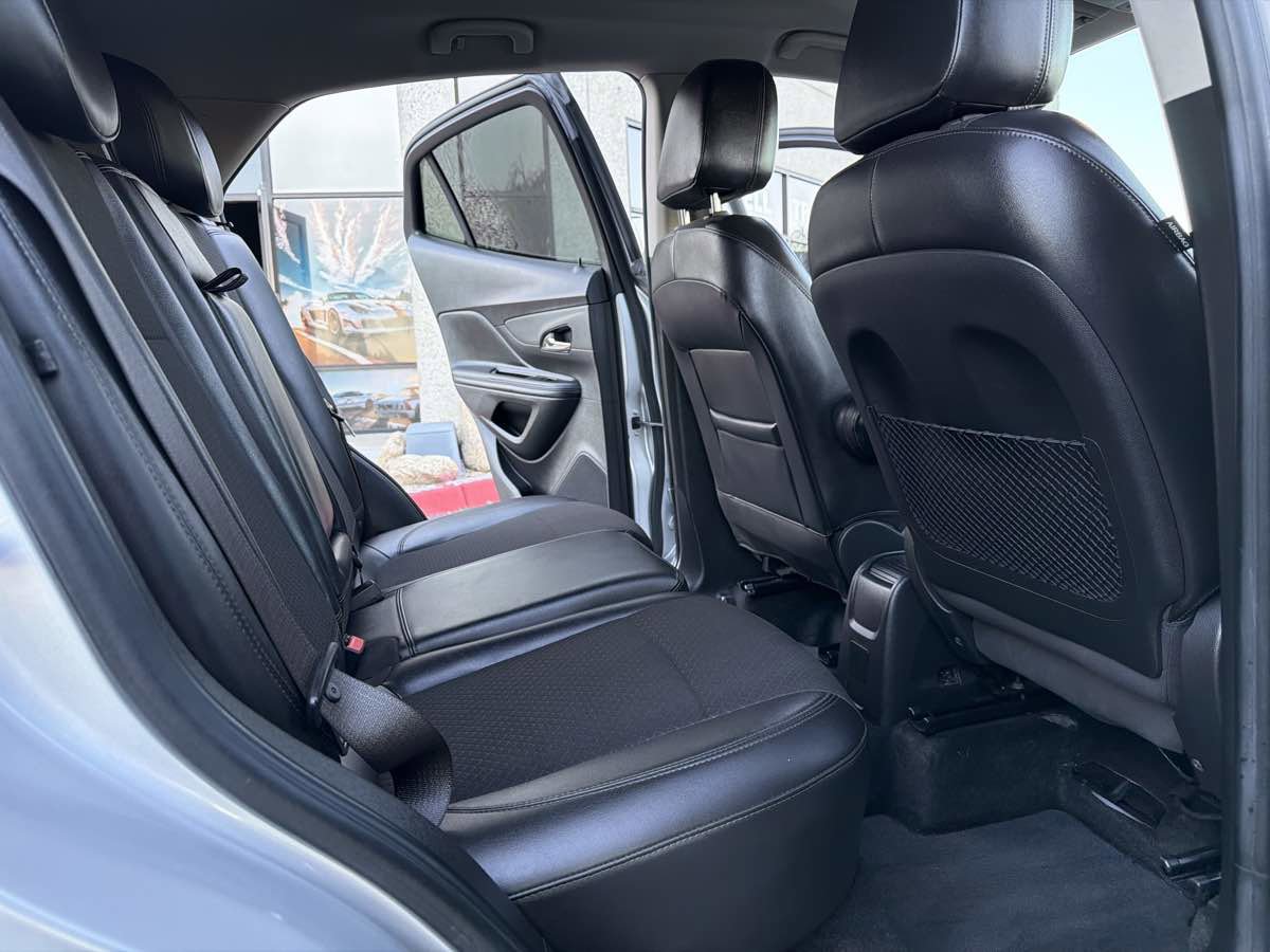 Used 2018 Buick Encore Preferred image 23