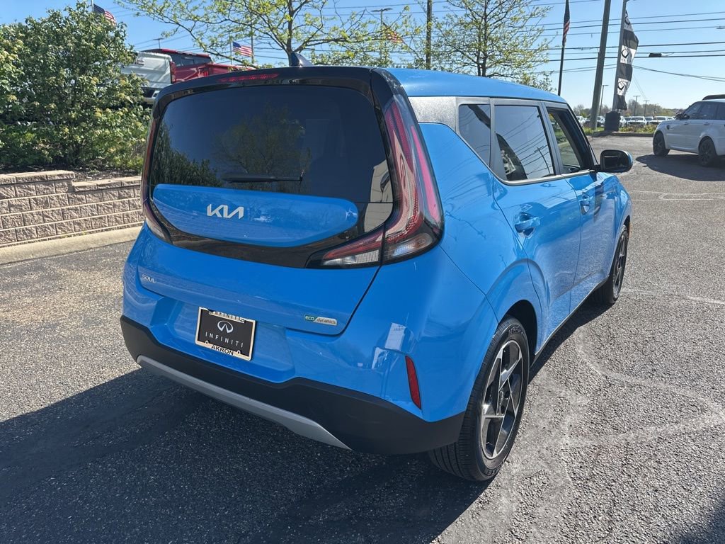 Used 2025 Kia Soul EX FWD image 13