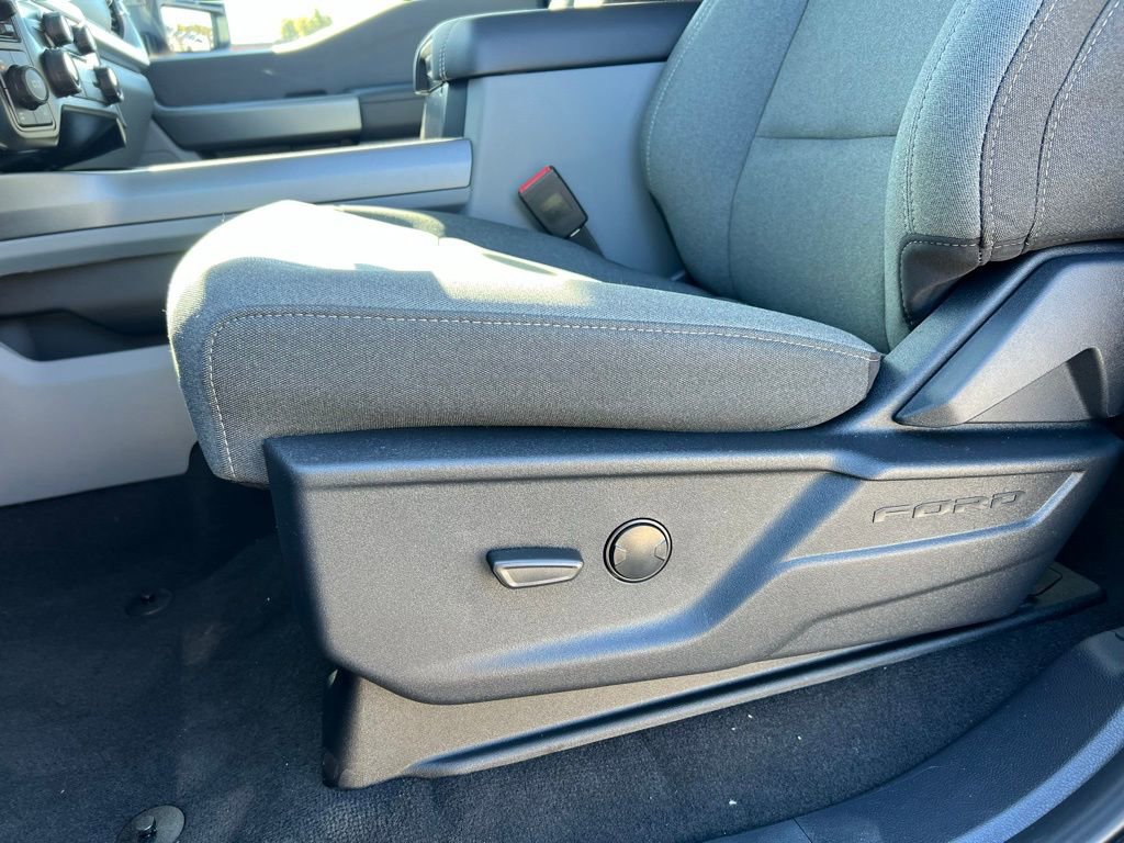 New 2026 Ford F250 XLT w/ FX4 Off-Road Package image 14