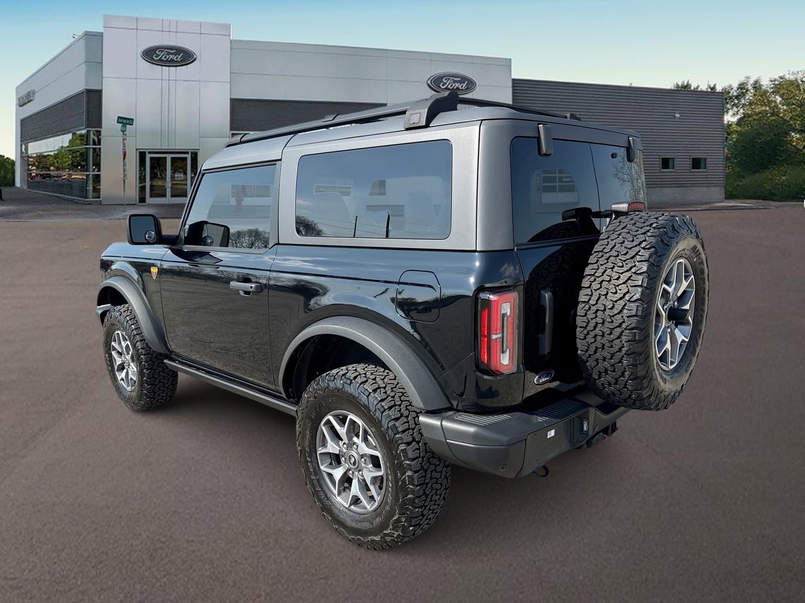 Used 2023 Ford Bronco Badlands AWD/4WD image 8