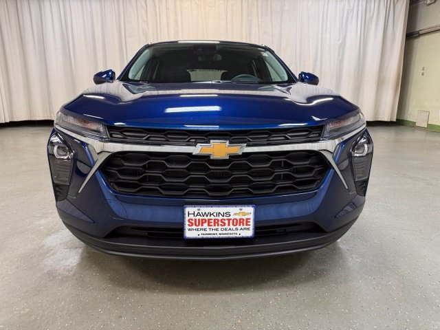 Used 2024 Chevrolet Trax LS w/ LS Convenience Package FWD image 12