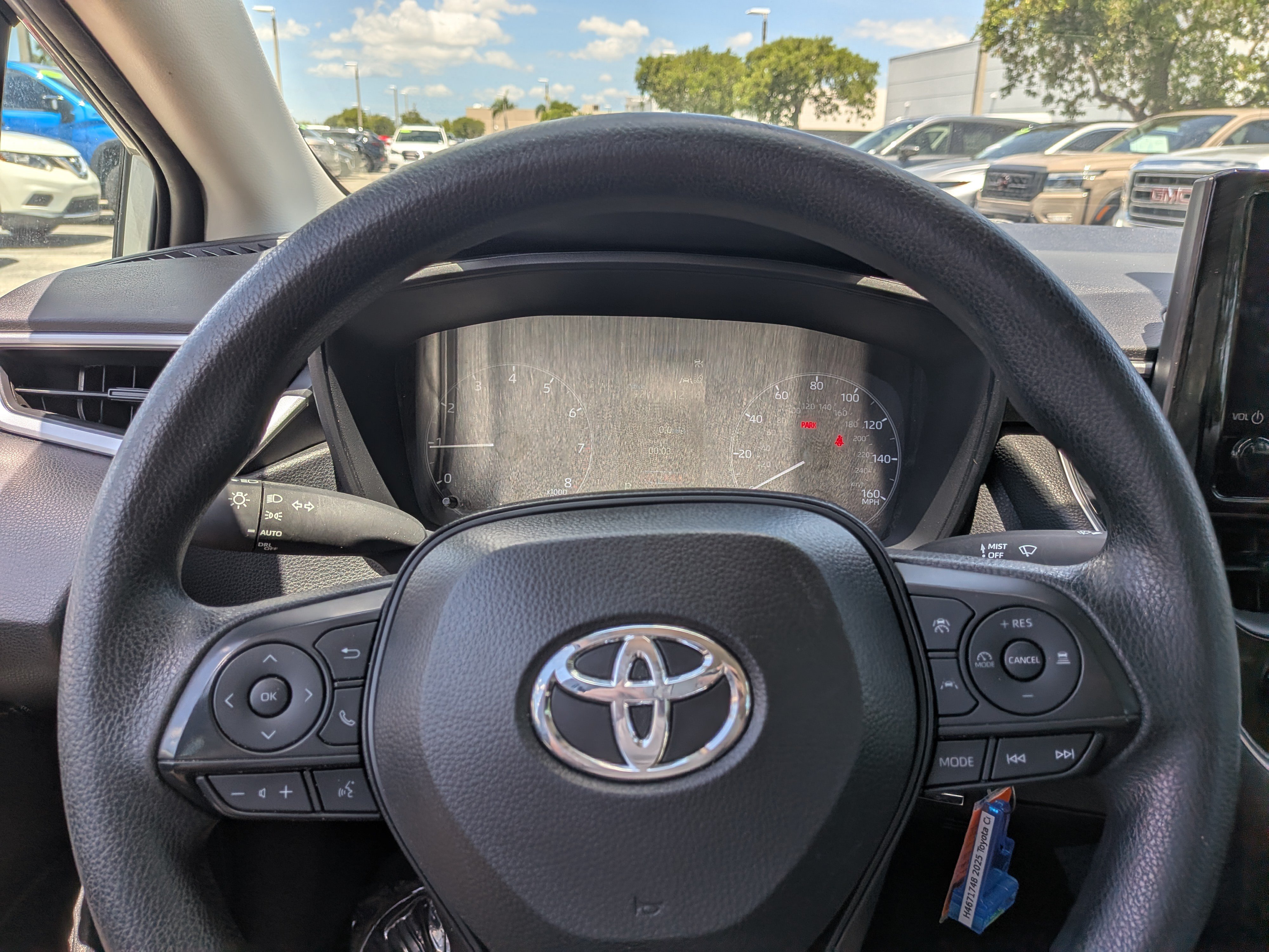 Used 2025 Toyota Corolla LE FWD image 25