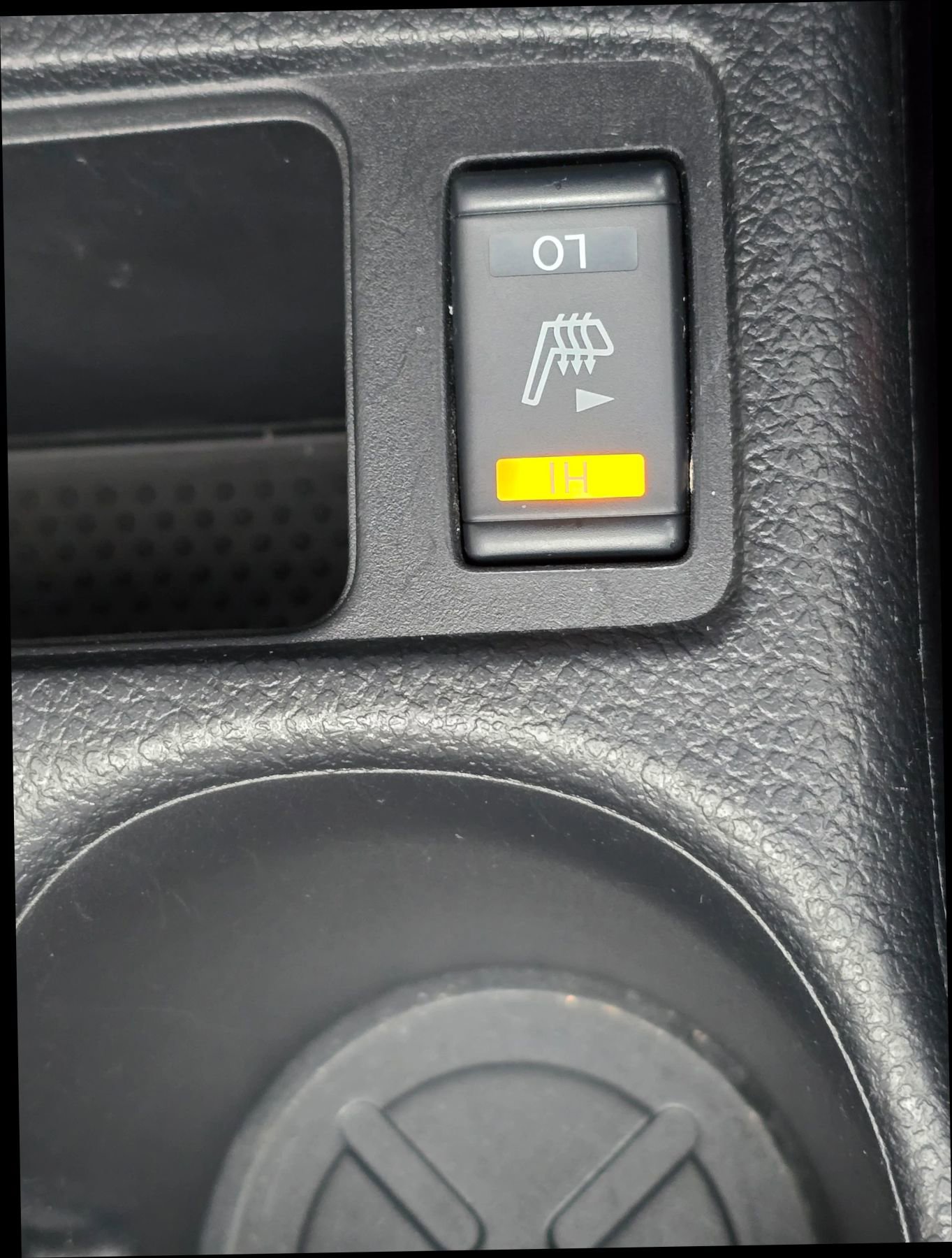 Used 2020 Nissan Rogue SV image 28