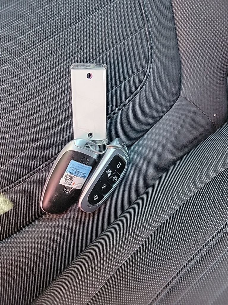 Used 2022 Hyundai Santa Cruz SEL image 18