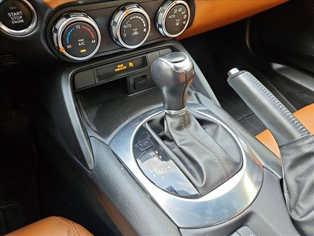 Used 2017 FIAT 124 Spider Lusso image 12