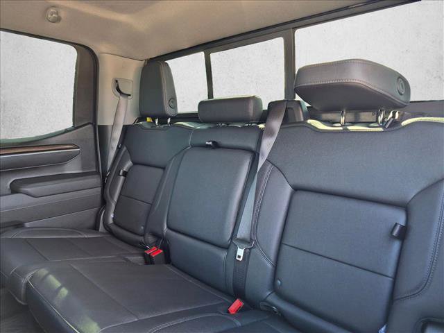 Used 2026 Chevrolet Silverado 1500 LT Trail Boss w/ Convenience Package II AWD/4WD image 17