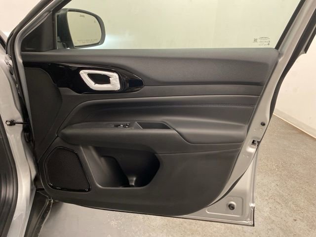 New 2026 Jeep Compass Limited AWD/4WD image 24