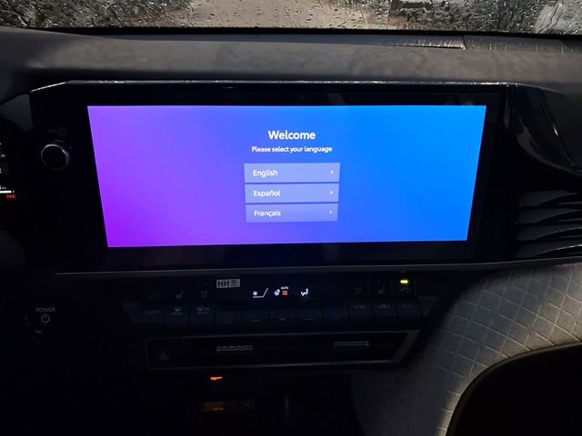 Used 2026 Toyota Camry XLE w/ Premium Plus Package image 17