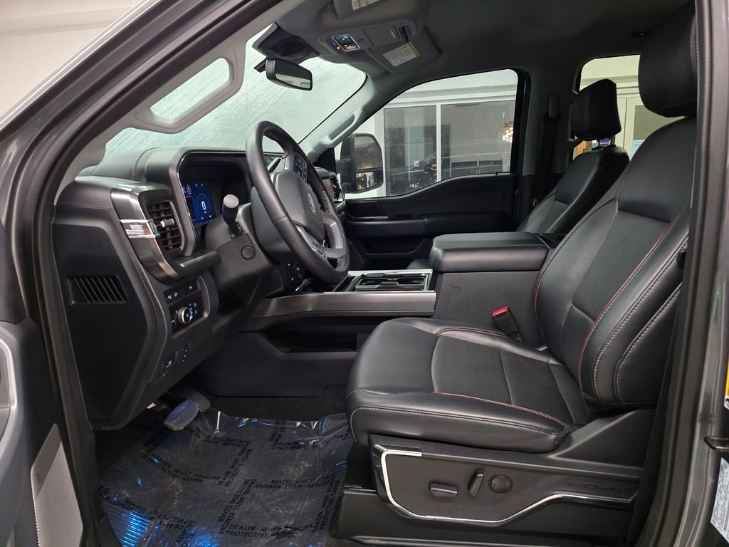 Used 2024 Ford F250 Lariat w/ Black Appearance Package image 21