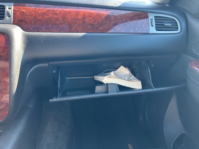 Used 2012 Chevrolet Suburban LT image 20