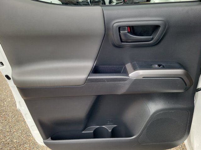 Used 2023 Toyota Tacoma SR5 RWD image 15