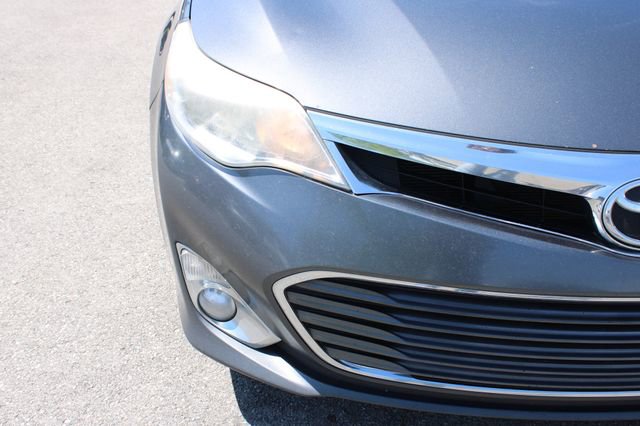 Used 2013 Toyota Avalon XLE FWD image 39