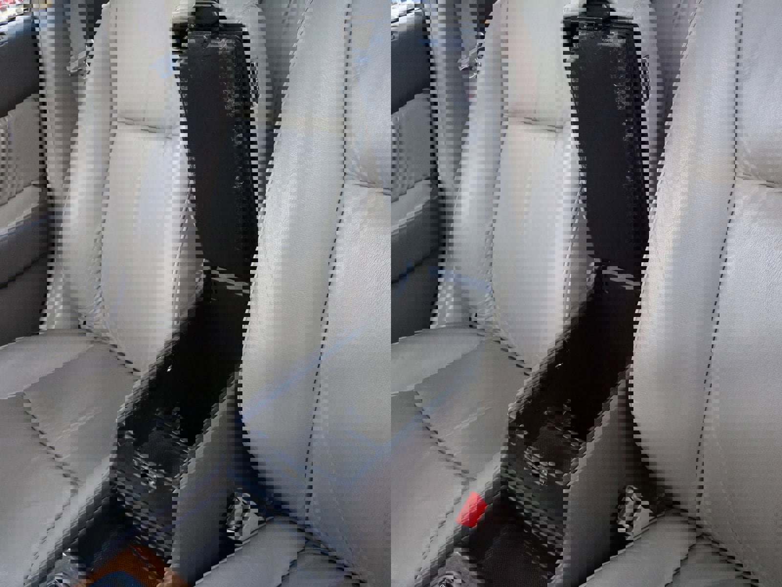 Used 2004 Acura RL w/Navigation System image 46