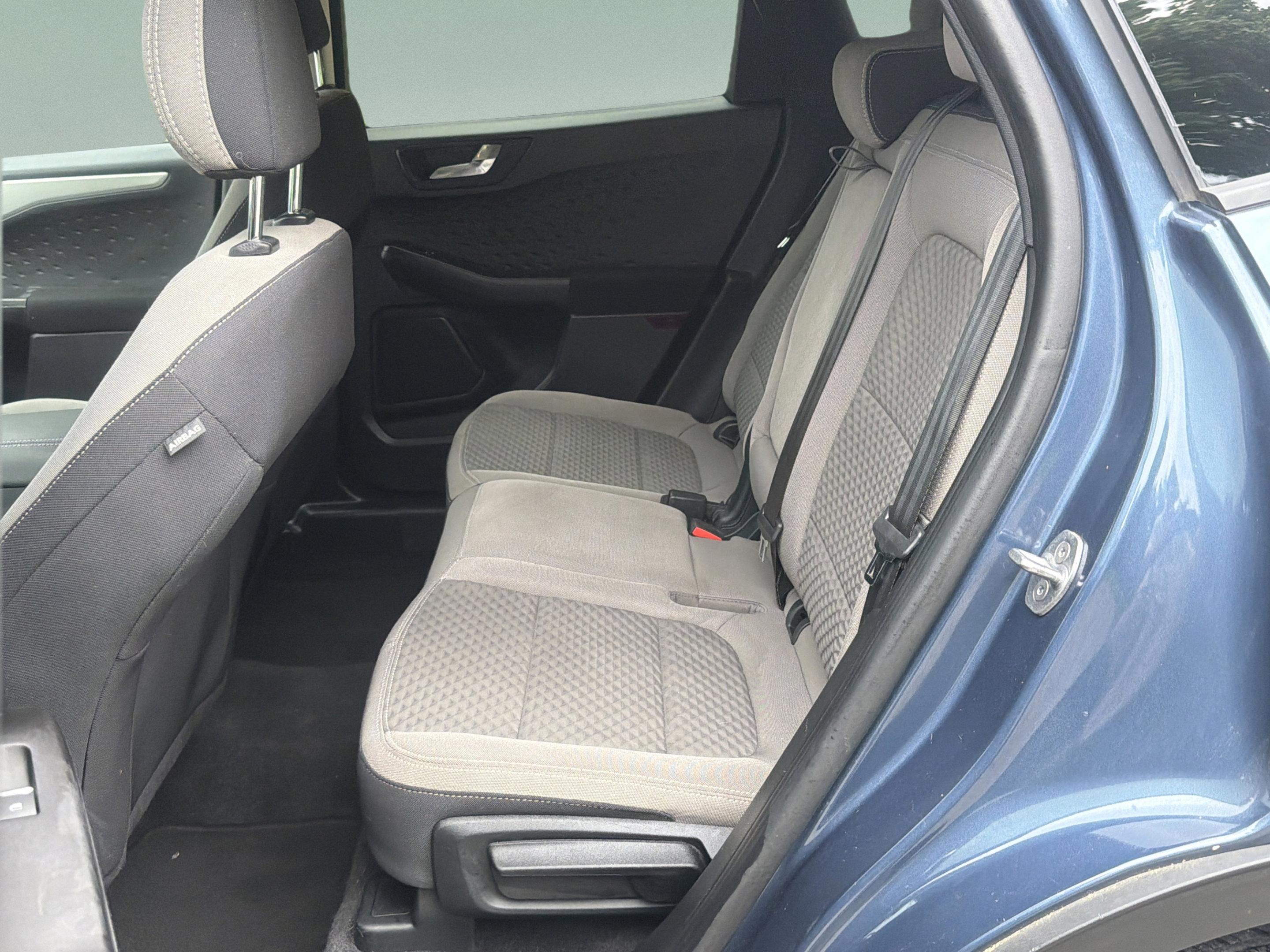 Used 2020 Ford Escape SE FWD image 19
