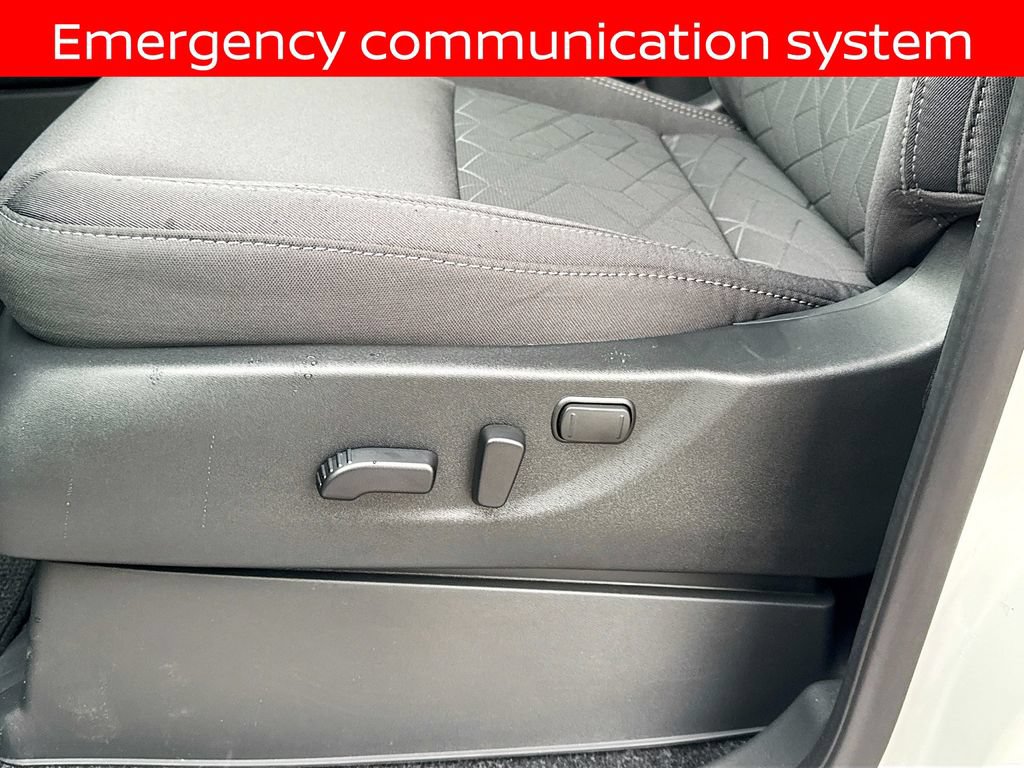 Certified 2025 Nissan Frontier SV w/ SV Convenience Package RWD image 18