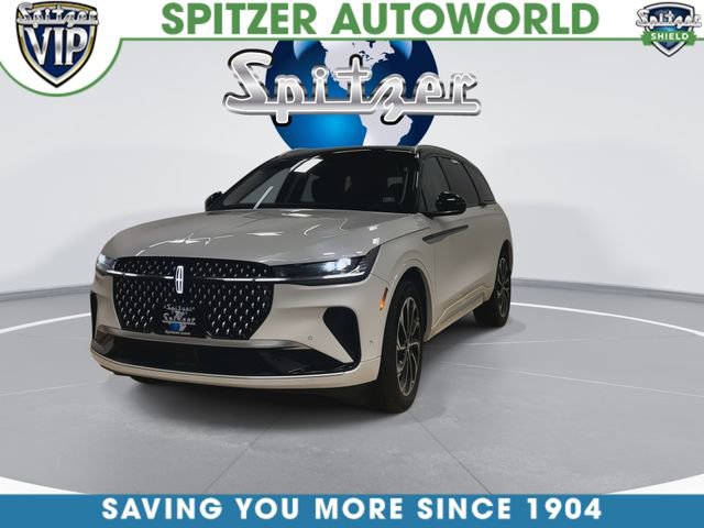 Used 2024 Lincoln Nautilus Reserve image 6