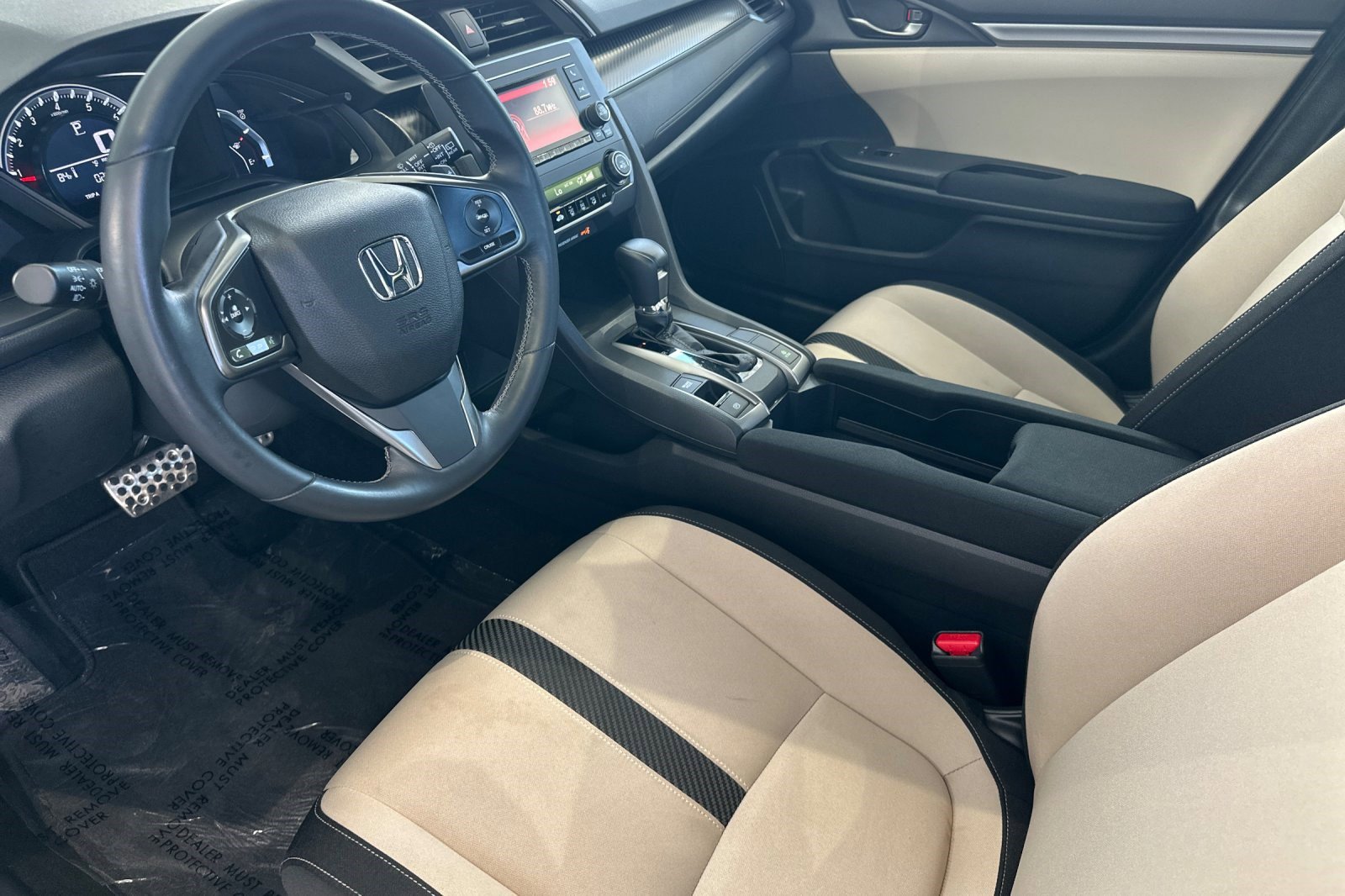 Used 2017 Honda Civic Sport image 11