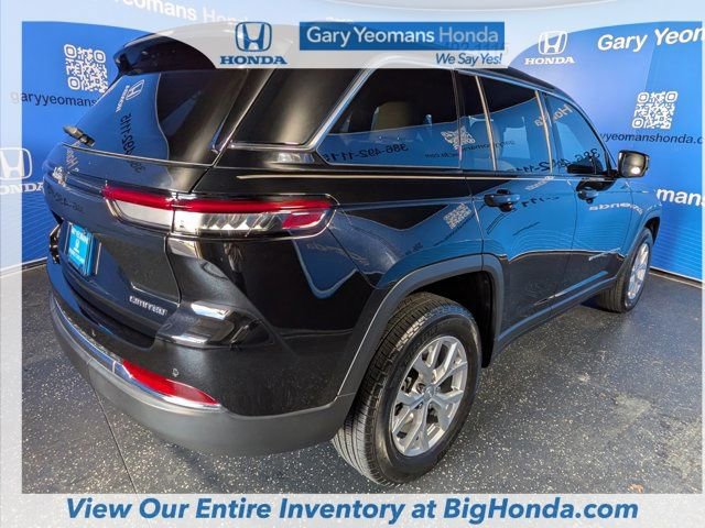 Used 2023 Jeep Grand Cherokee Limited AWD/4WD image 6