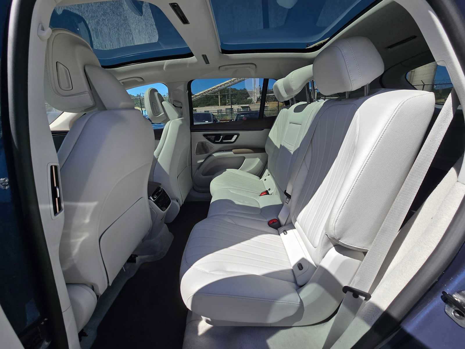Used 2023 Mercedes-Benz EQS 450+ 4MATIC SUV image 17