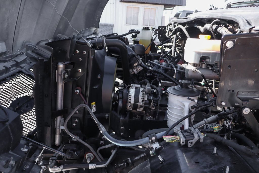 Used 2023 Ford F650 2WD Regular Cab Super Duty image 17