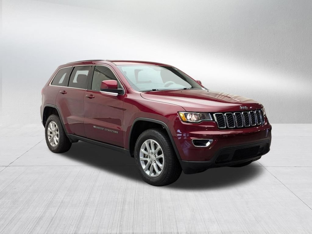 Used 2022 Jeep Grand Cherokee Laredo X AWD/4WD image 3