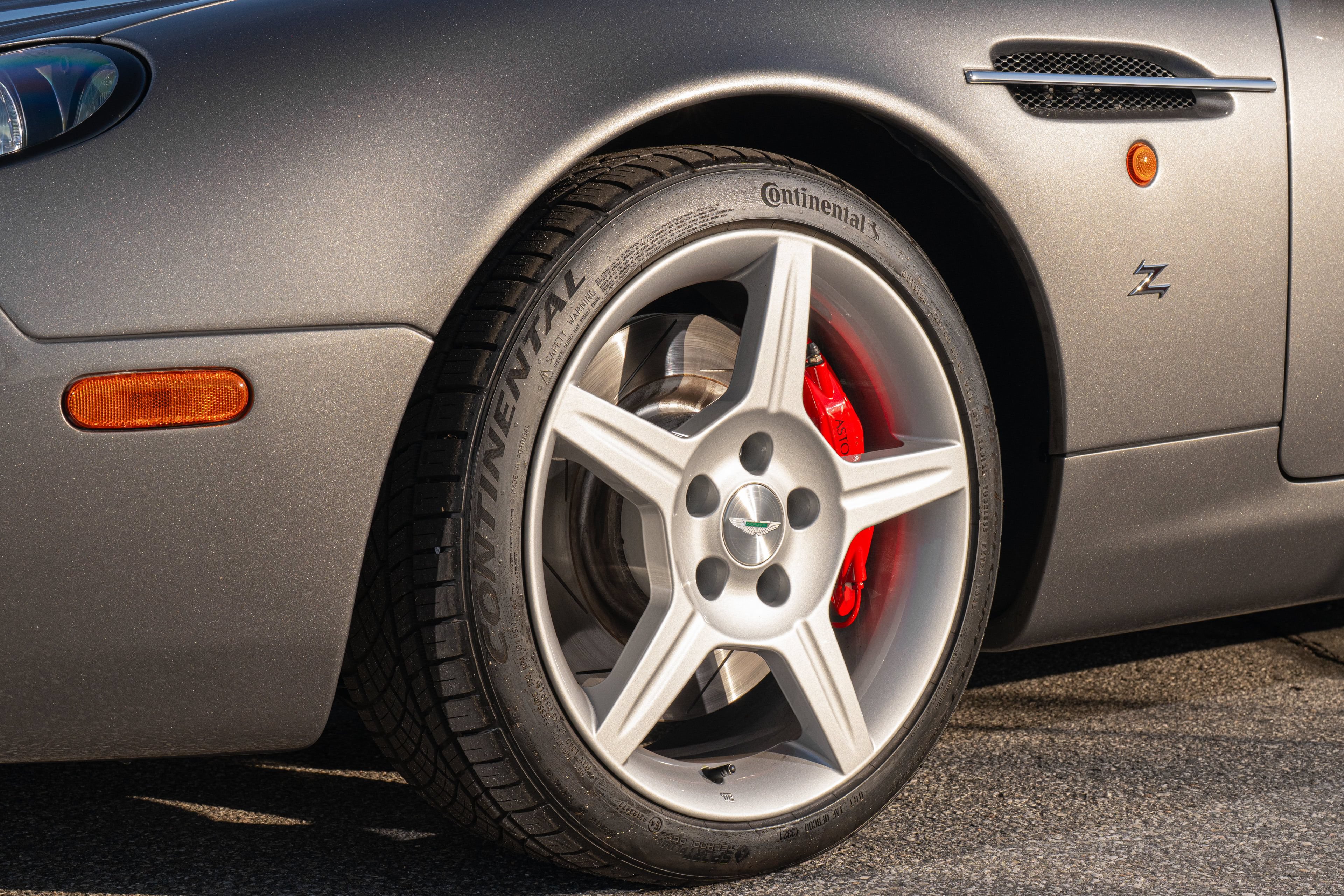 Used 2003 Aston Martin DB7 Vantage RWD image 40