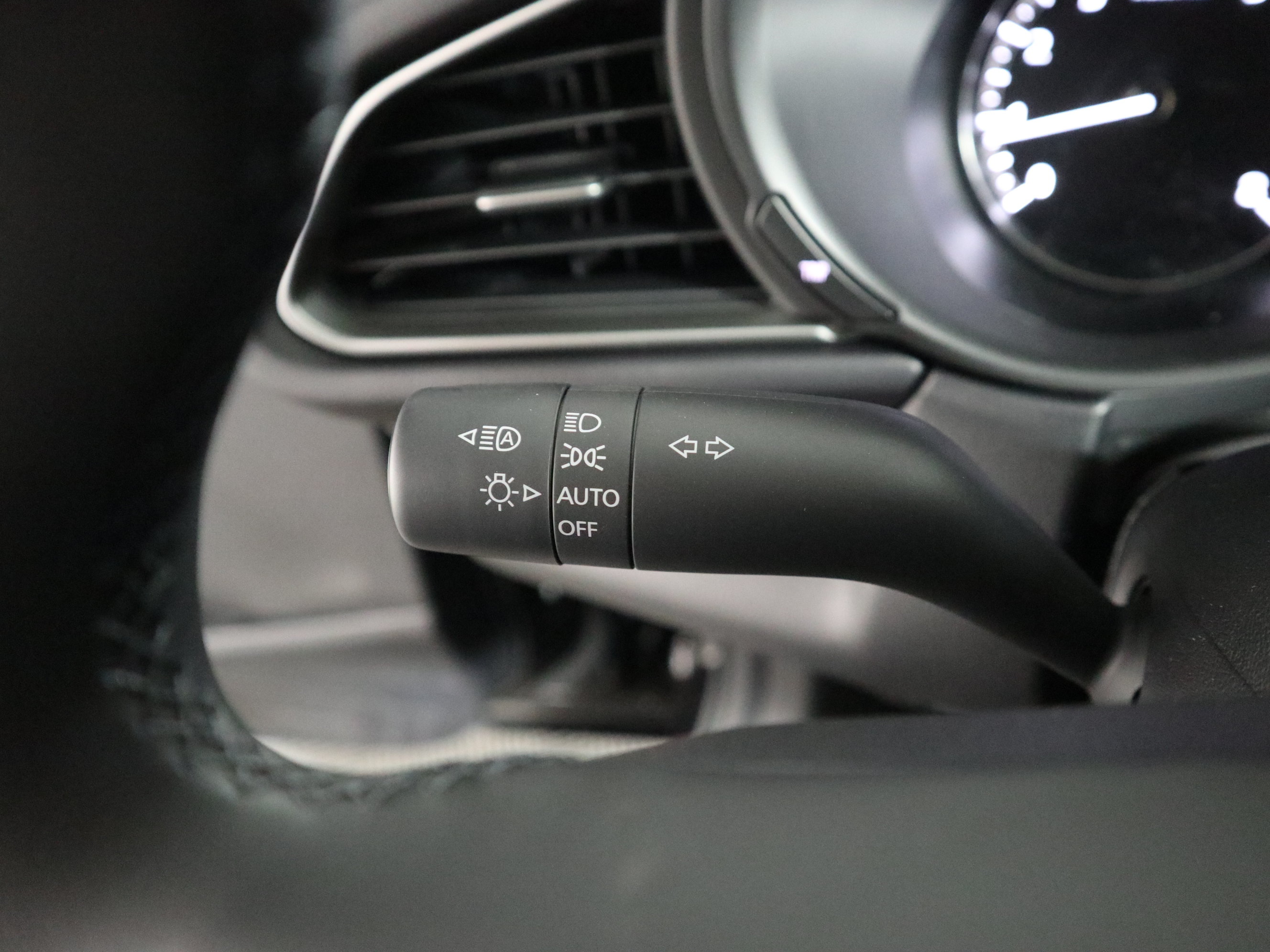New 2026 MAZDA CX-30 AWD 2.5 S w/ Premium Package image 23