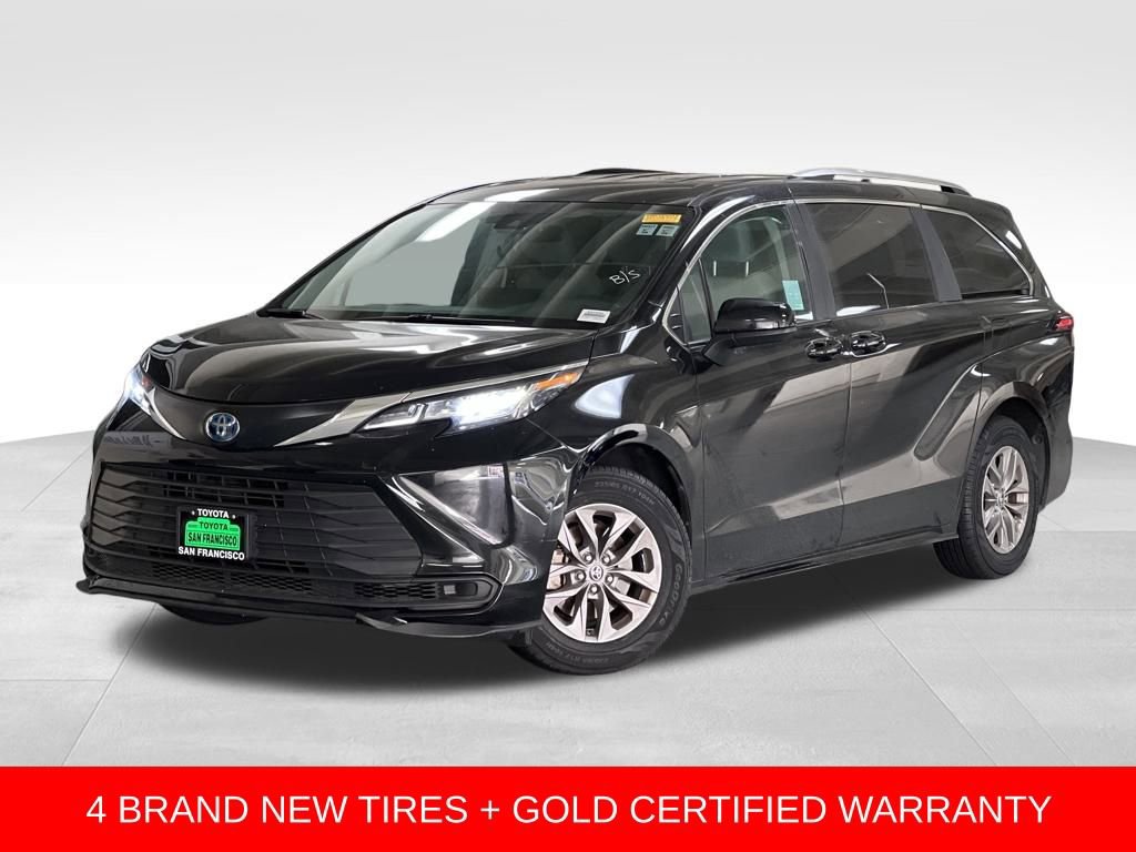 Certified 2022 Toyota Sienna LE