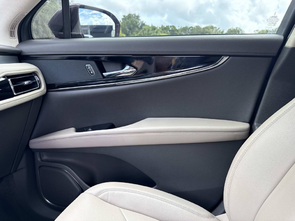 Certified 2023 Lincoln Nautilus AWD w/ Premium Package image 22