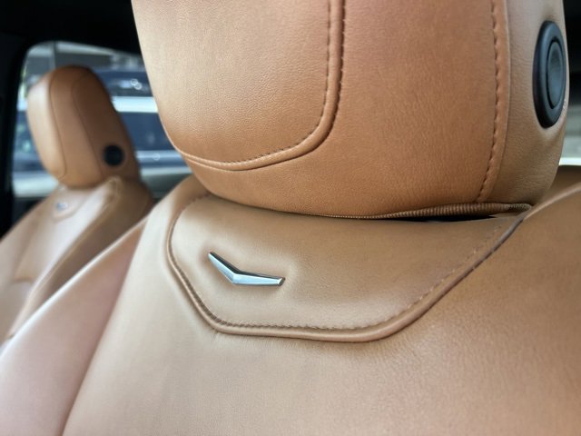 Used 2022 Cadillac XT4 Premium Luxury w/ Technology Package image 16