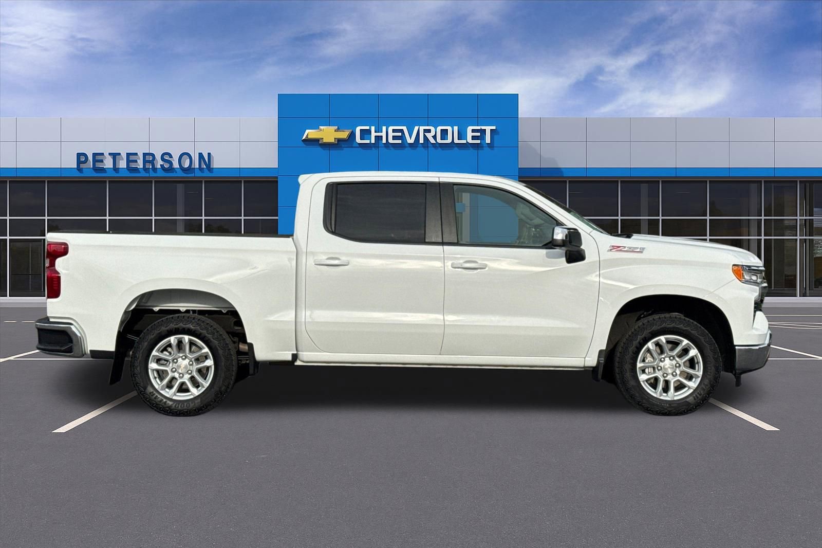 Certified 2025 Chevrolet Silverado 1500 LT w/ Z71 Off-Road Package AWD/4WD image 3