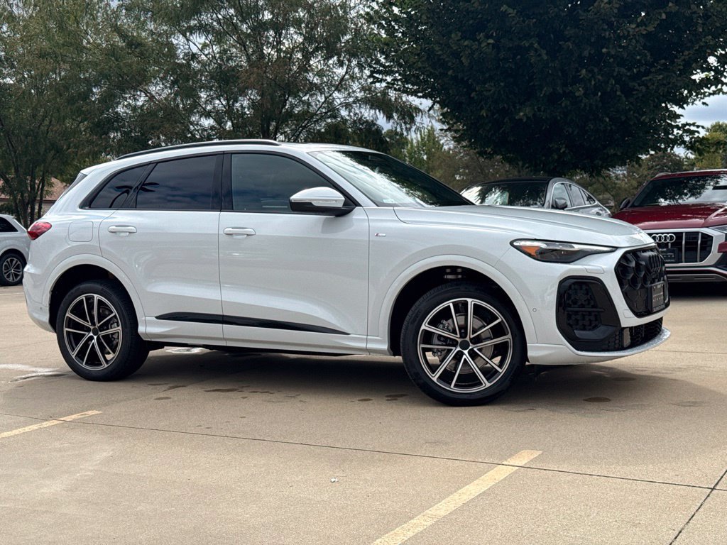 New 2026 Audi Q5 Premium Plus AWD/4WD image 1