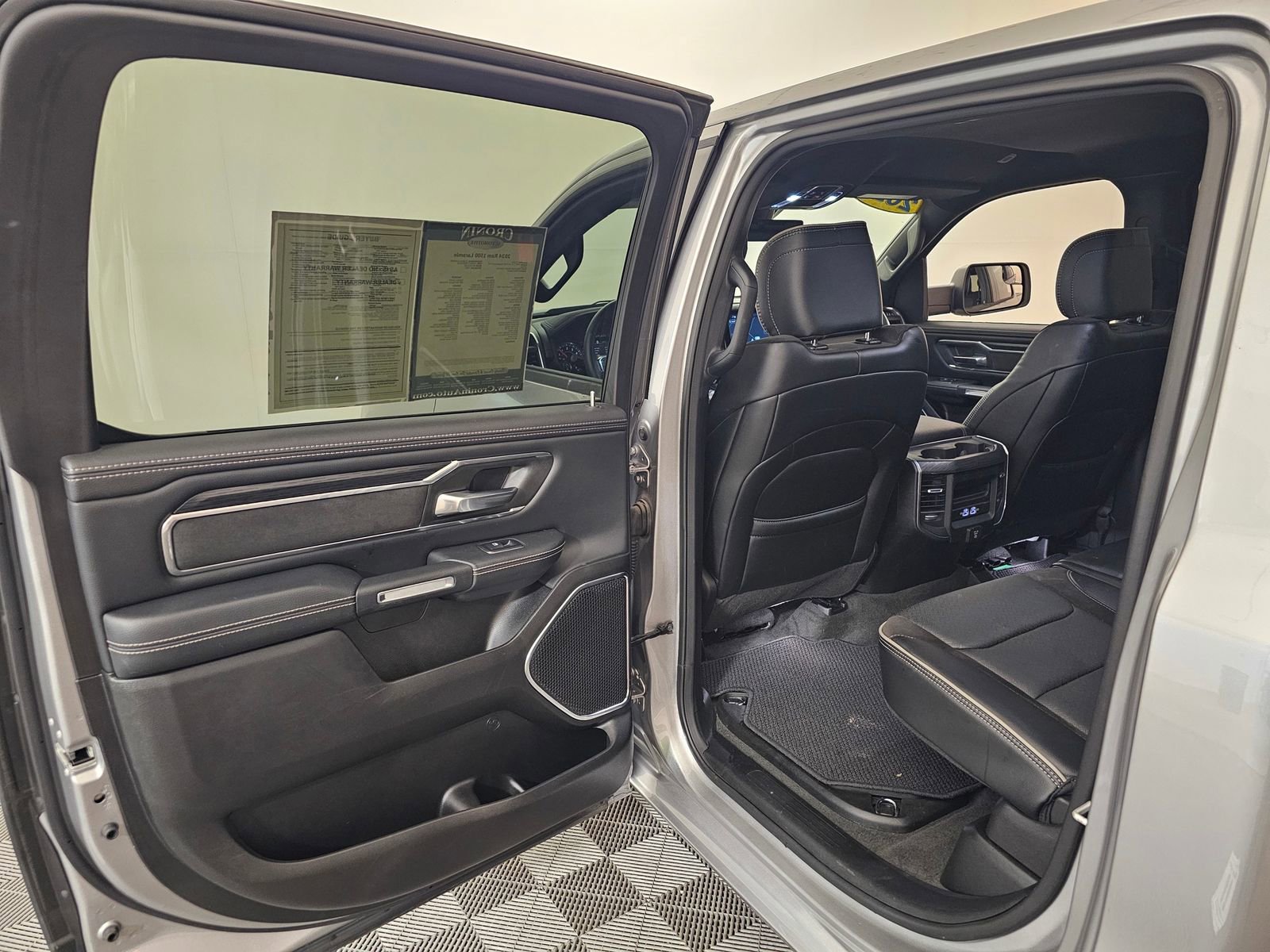 Used 2024 RAM 1500 Laramie image 35