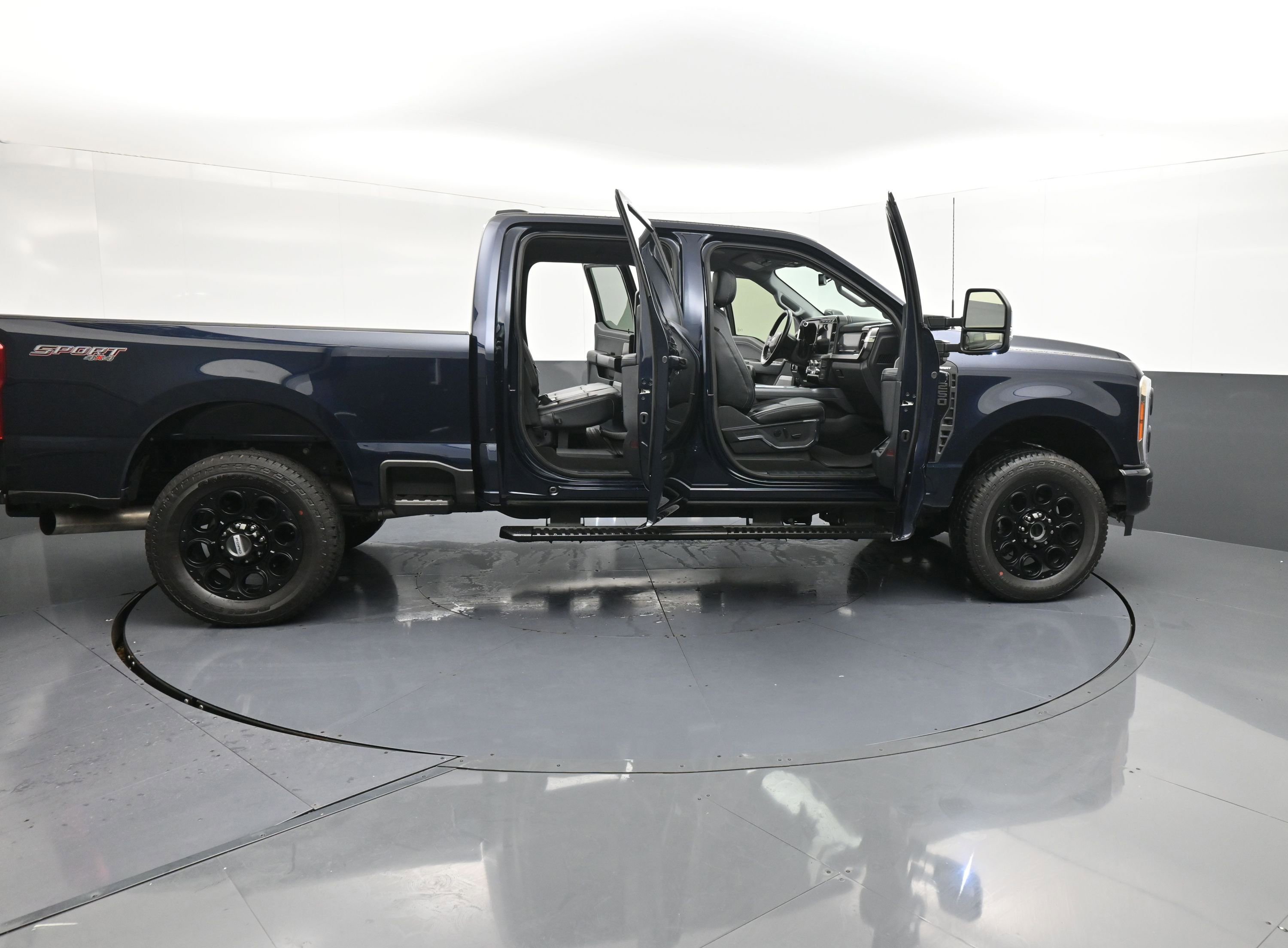 Used 2024 Ford F250 Lariat w/ Lariat Ultimate Package AWD/4WD image 44