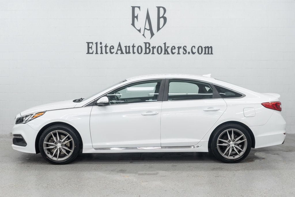 Used 2017 Hyundai Sonata Sport 2.0T FWD image 2