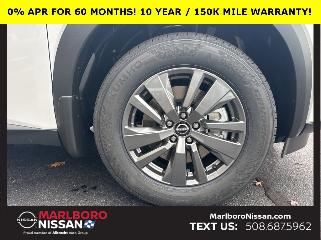 New 2025 Nissan Pathfinder SV w/ SV Premium Package image 12