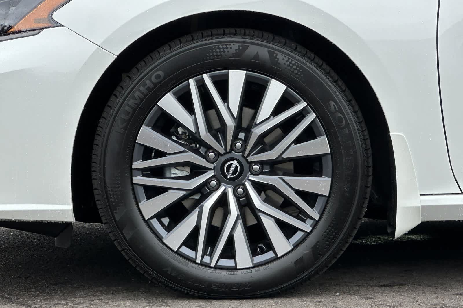 New 2026 Nissan Altima 2.5 SV FWD image 25