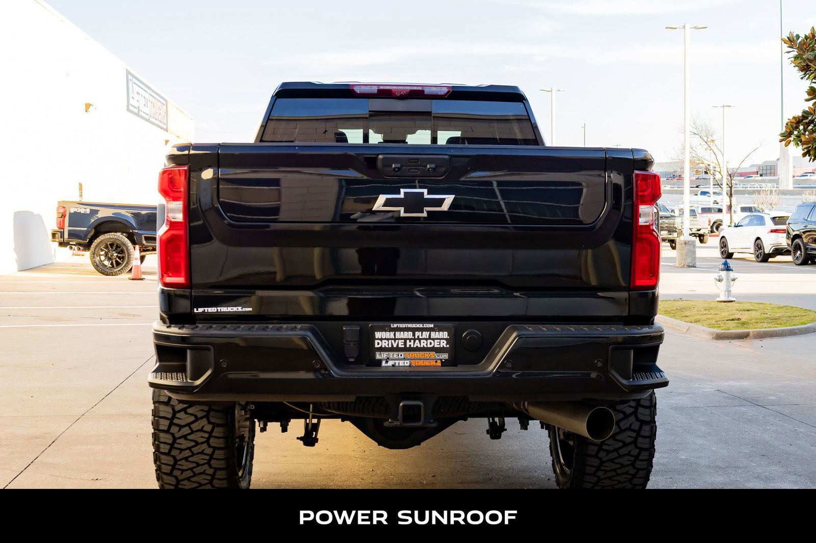 Used 2024 Chevrolet Silverado 2500 LTZ w/ LTZ Plus Package image 8