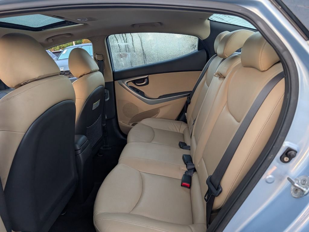 Used 2011 Hyundai Elantra Limited image 12
